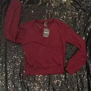 Burgundy crop sweatshirt 🤑
